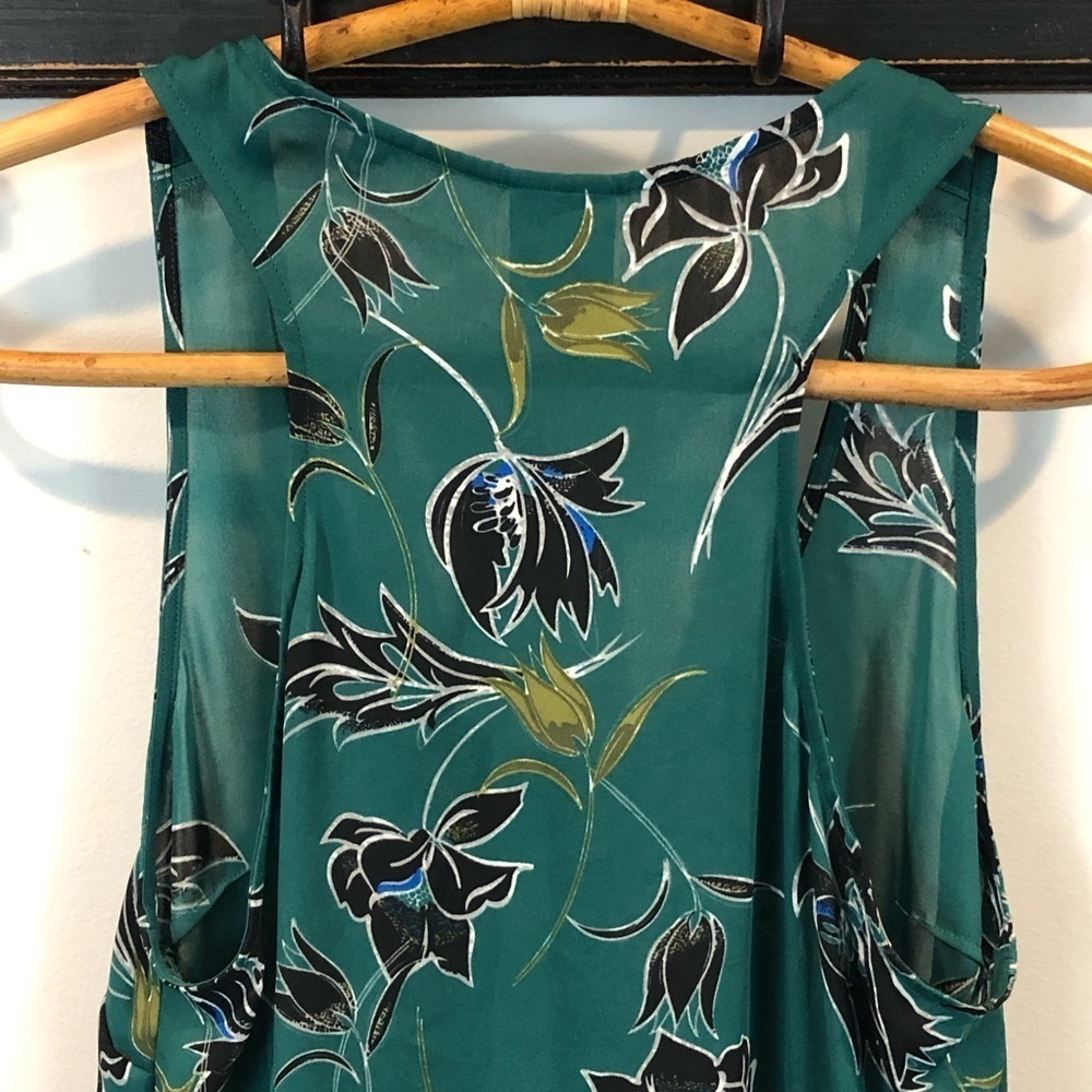 Cabi Zoe Green Floral Racerback Peplum Tank Size Medium - Picture 7 of 8